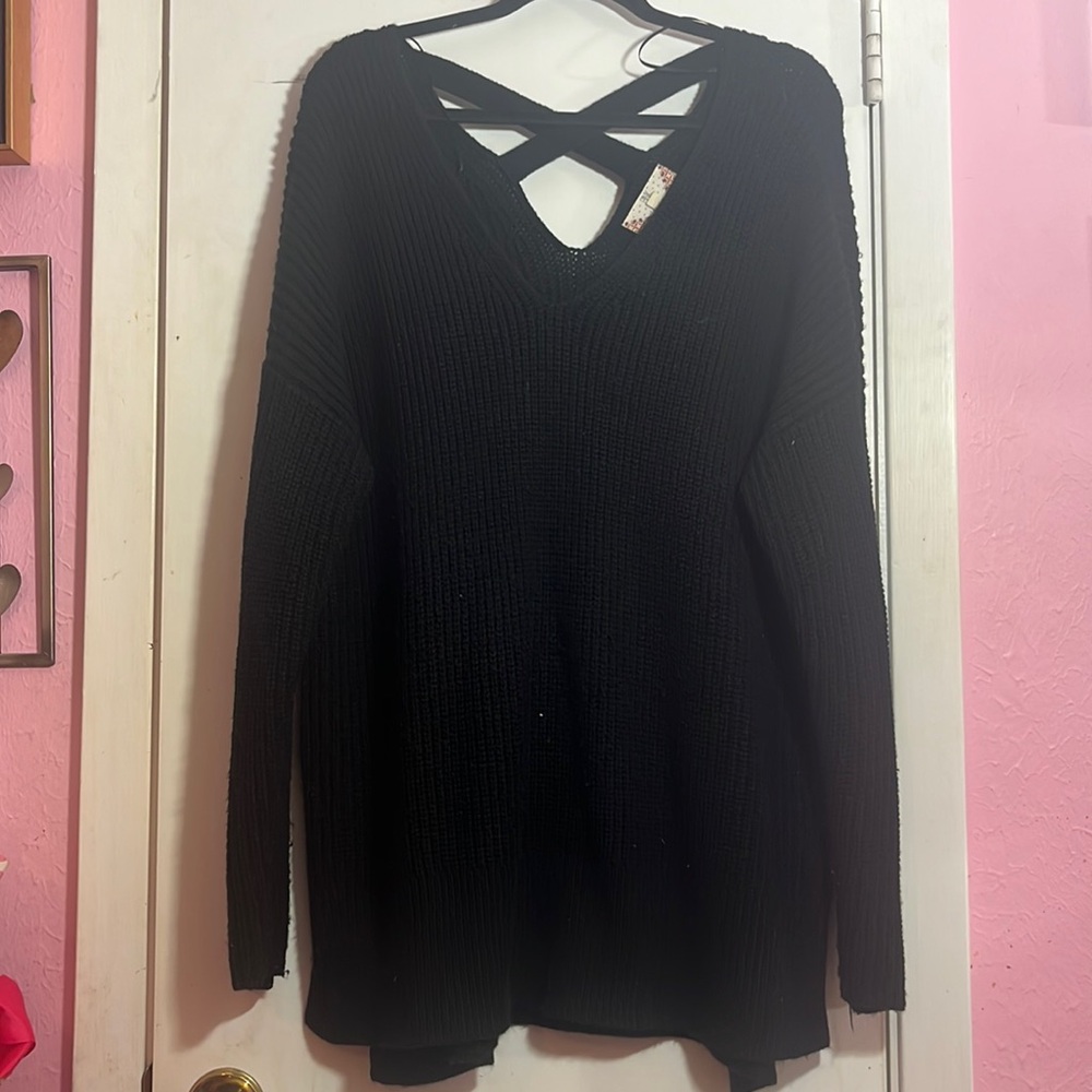 Women’s pink rose black criss cross sweater size 3X